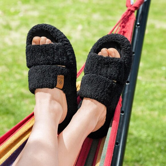 Women's Matt-Black Fuzzy Open-toe Slippers Soft Comfy Foam Indoor House Shoes - Picture 4 of 12